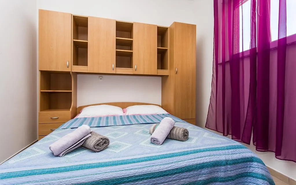 Apartments Kraljic Baska  Croatia